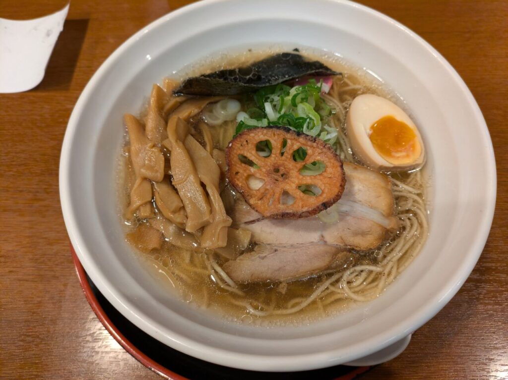 かくれ麺家SAREDO忍ばず