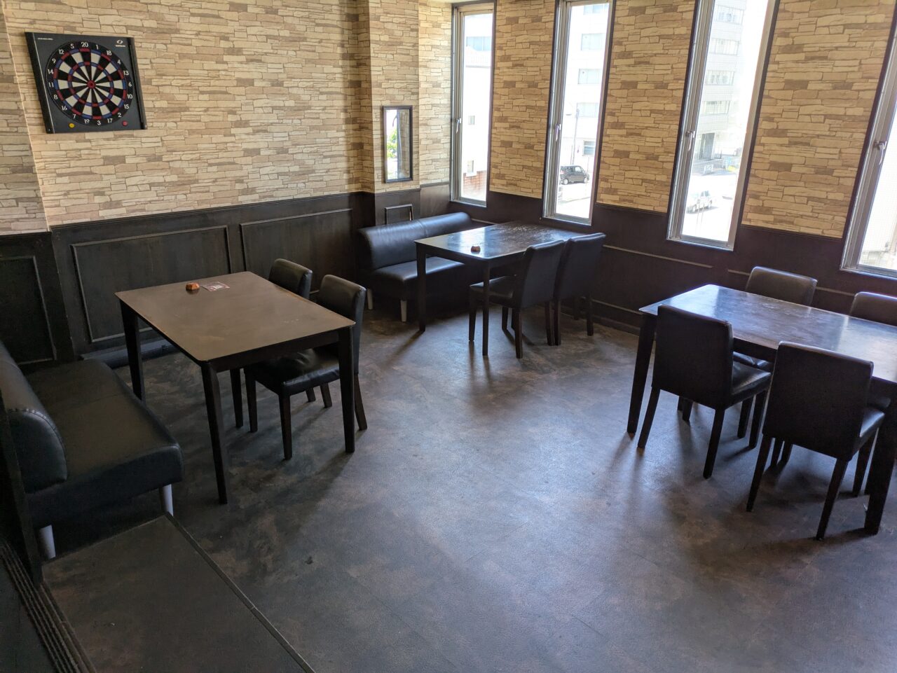 BAR EDEN