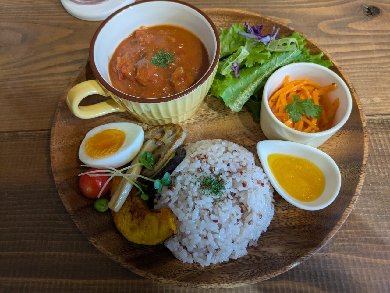 ベーカリー＆カフェ
petit a petit
