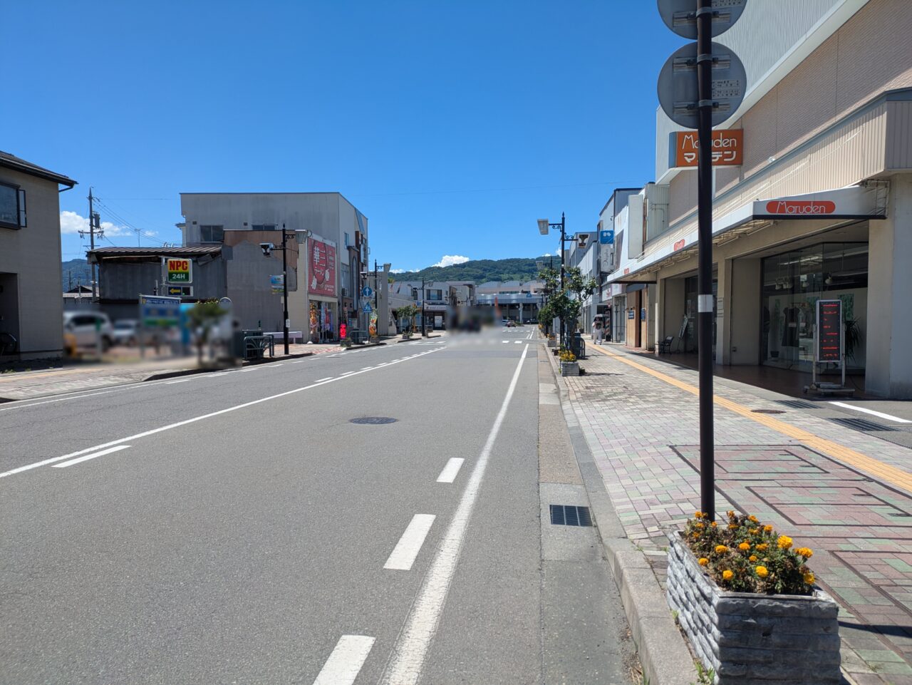 篠ノ井駅前通り