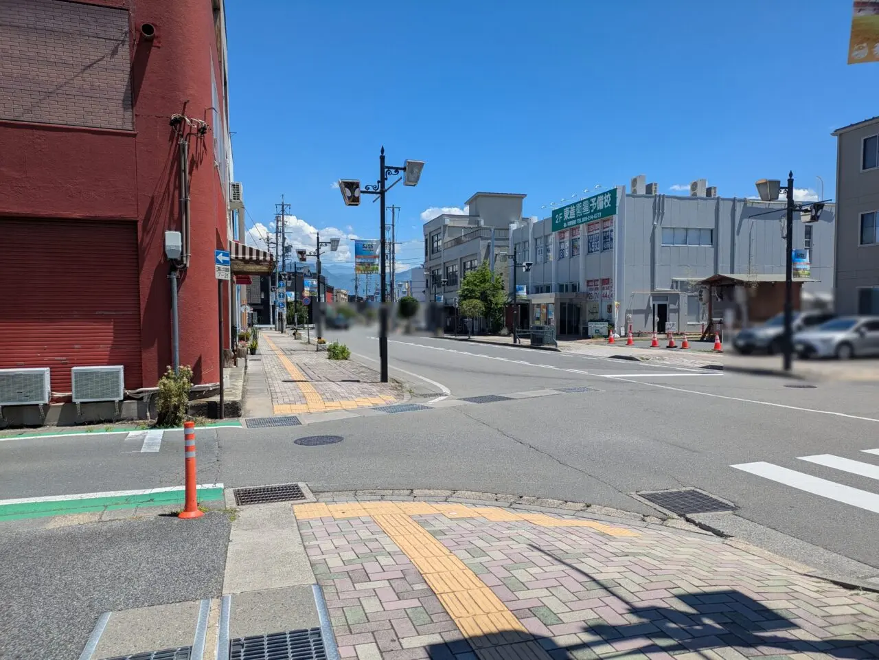 篠ノ井駅前通り