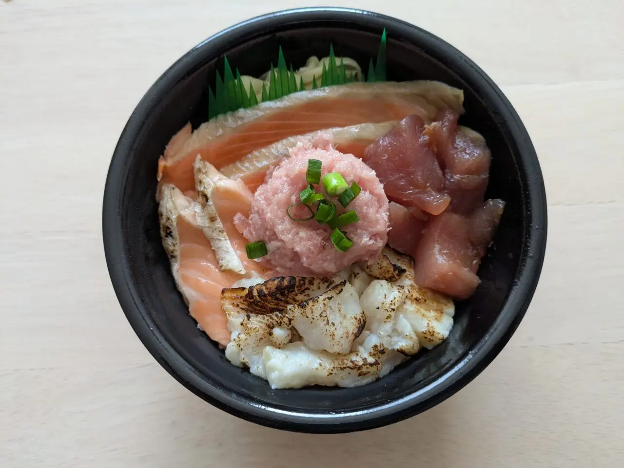 魚丼屋柳