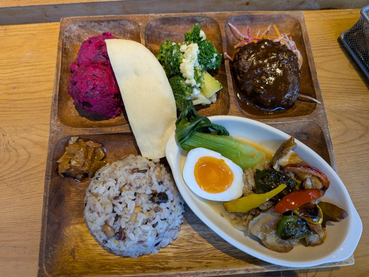 マルベリーデリカテッセン＆カフェ