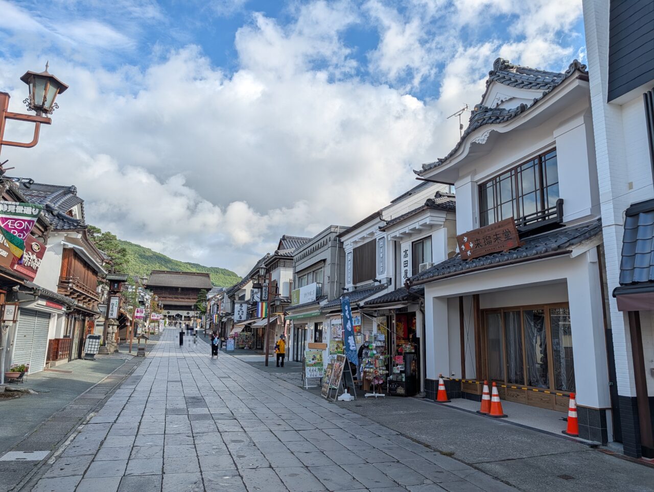2026年9月善光寺仲見世通り来瑠未堂開店1